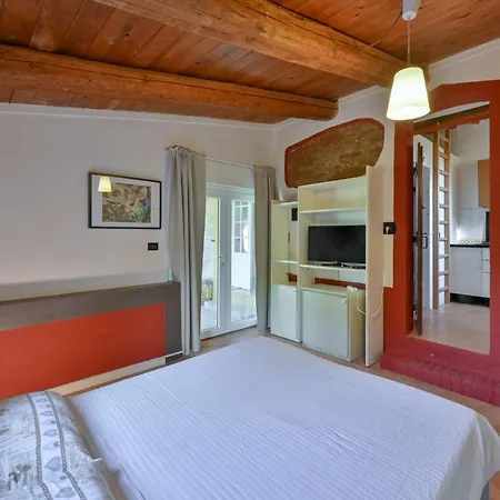 Aparthotel Casale Romani Country Cerreto Castello